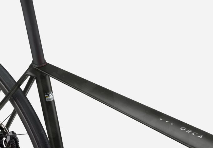 orbea-orca-m35i-myo-custom-shimano-105-di2-ra11-carbon-aero-lenker-infinity-green-carbon-view-gloss-titanium-gloss-oquo-45-carbon-laufradsatz-51-bergrennrad-70073473-nombre-gris
