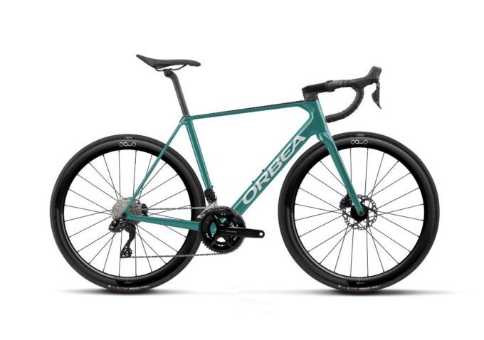 Orbea-Orca-M35i-Myo-Custom-47-Carbon-Race-Rennrad-Shimano-105-di2-metallic-jade-green-white-2624389-S110TTCC