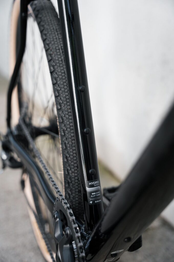 SBIKECRID015_image1_2048x